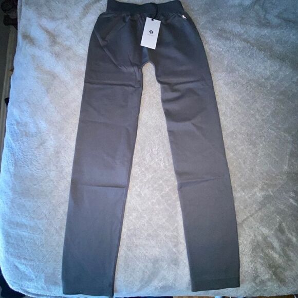 avocado Leggings Full Length NWT’s in Pewter - Picture 6 of 9